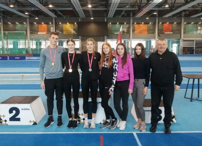 Jēkabpils vieglatlēti no Latvijas čempionāta atved trīs medaļas