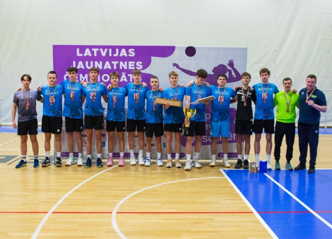 Latvijas jaunatnes čempionātā volejbolā pirmās godalgas