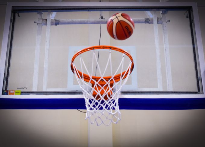 Basketbolisti svin uzvaras