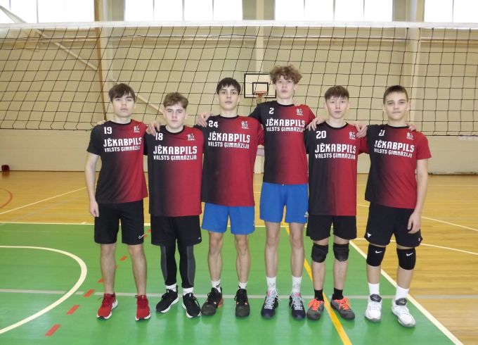 Jēkabpils Valsts ģimnāzijas uzvaras skolu volejbolā