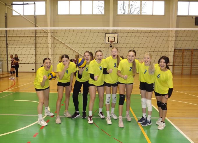 Skolu sporta volejbols 2008.-2009.gadā dzimušajiem
